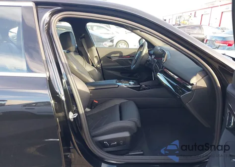 2025 BMW I5 Edrive40 z USA, uszkodzony, nr VIN WBY33FK08SCU83757